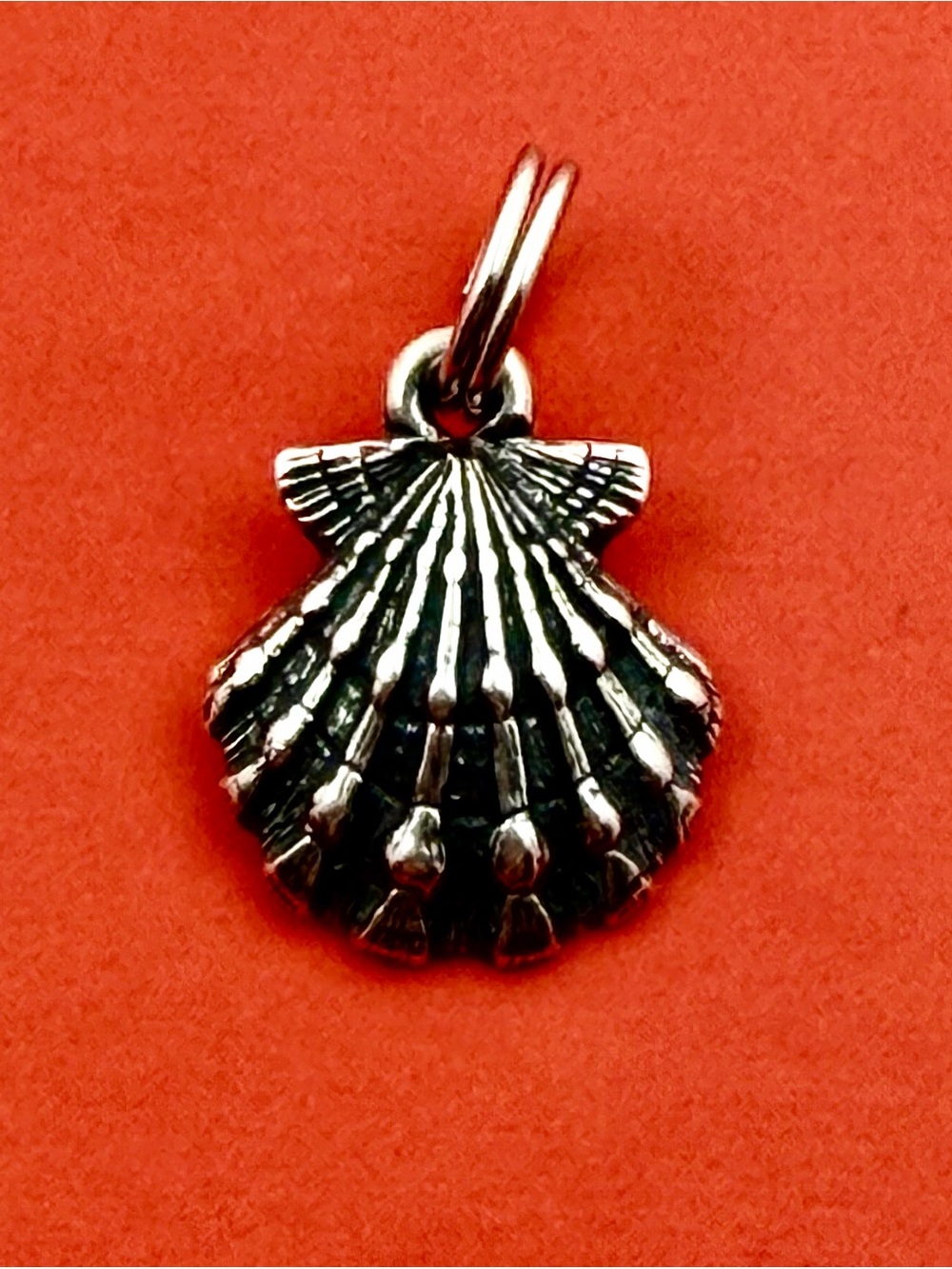 James Avery Silver Scallop Shell Charm - Silver